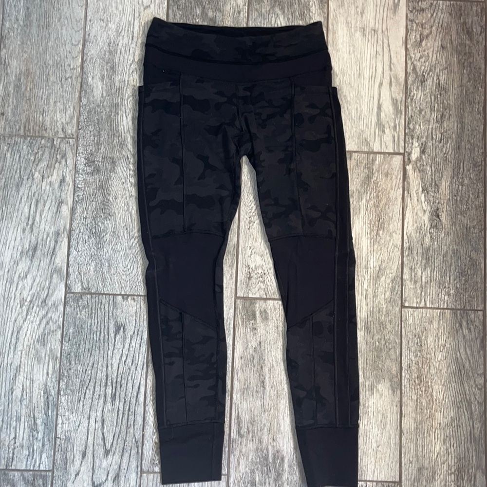 Lululemon black camo leggings